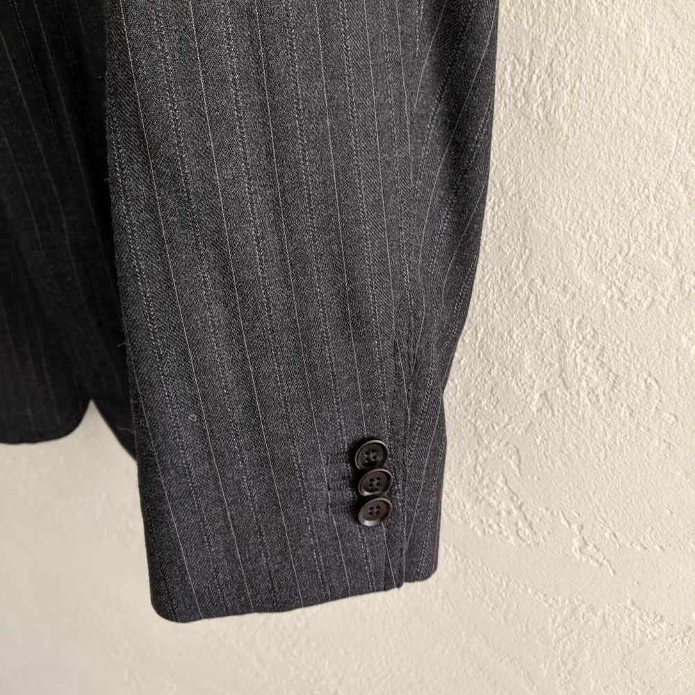 Banana Republic Heritage Grey Pinstripe Blazer 40R - Picture 5 of 7